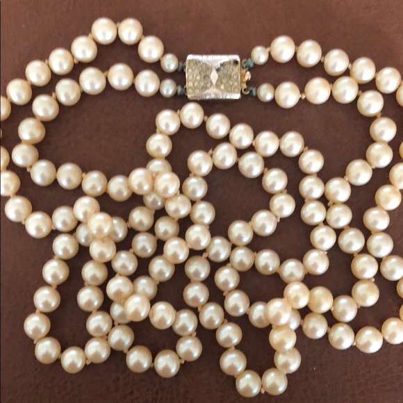 Vintage Pearl Necklace - Picture 5 of 5